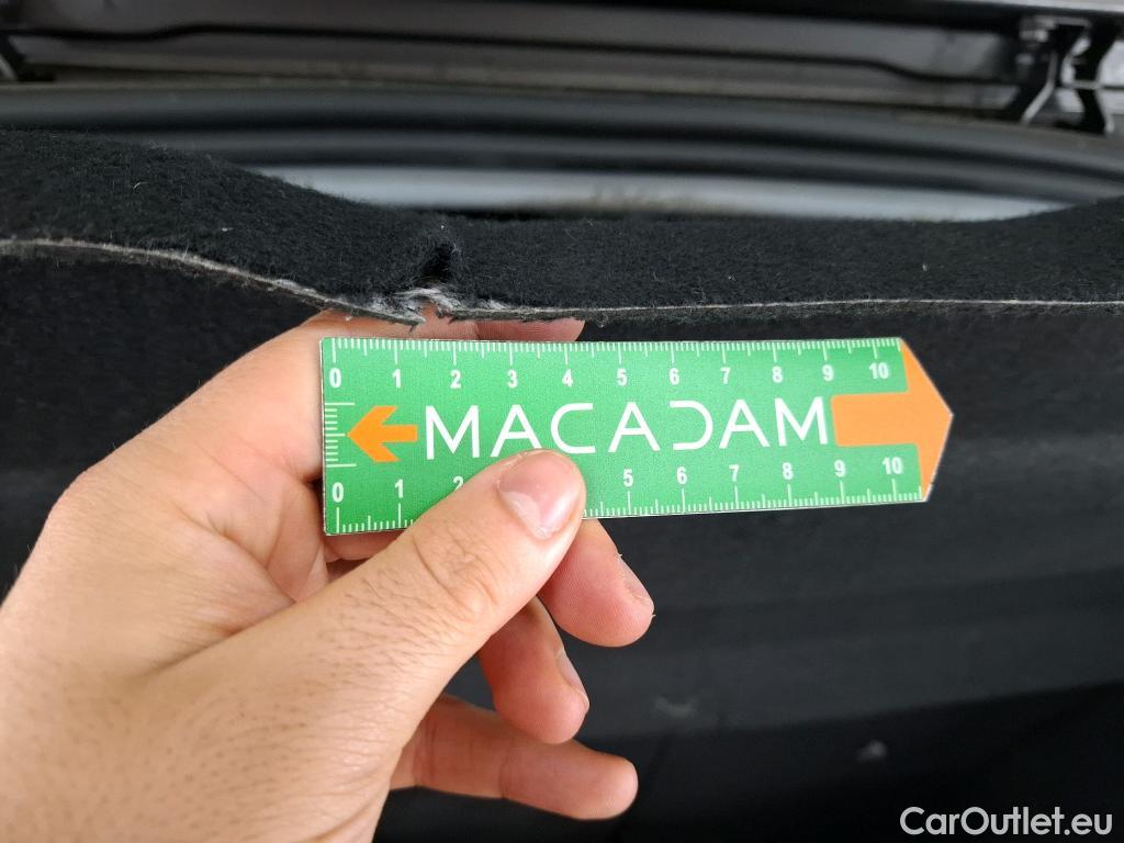  Peugeot  208 PEUGEOT  / 2019 / 5P / Berline BLUEHDI 100 S&S Allure Business #19