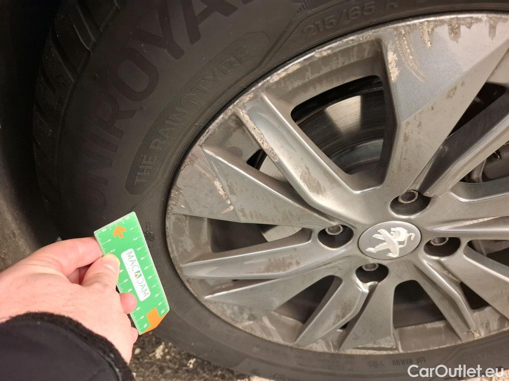  Peugeot  2008  Active Pack 1.5 HDi 110CV BVM6 E6d #22