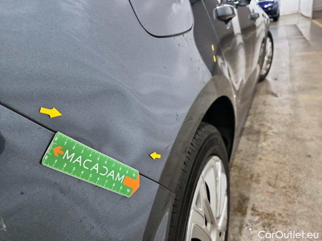  Renault  Megane RENAULT Mégane Berline / 2015 / 5P / Berline Business Blue dCi 115 #17