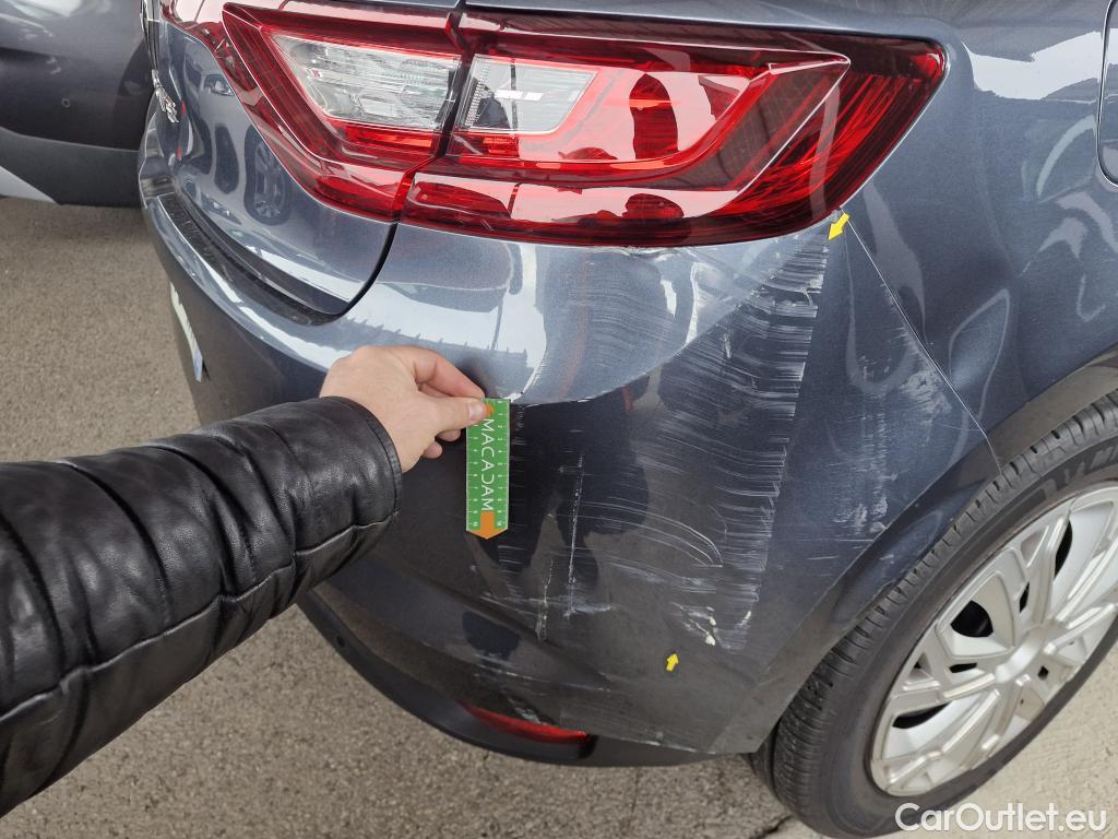  Renault  Megane RENAULT Mégane Berline / 2015 / 5P / Berline Business Blue dCi 115 #39