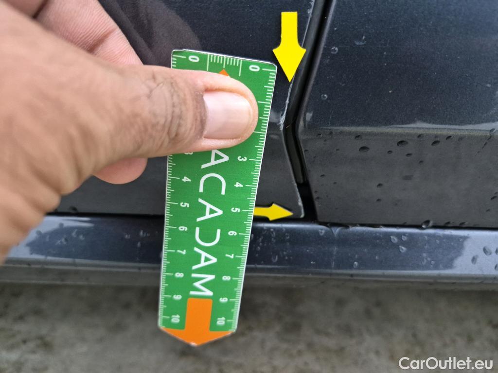  Renault  Megane RENAULT Mégane Berline / 2015 / 5P / Berline Business Blue dCi 115 #29