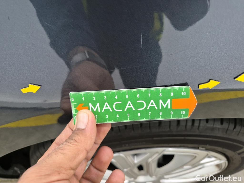  Renault  Megane RENAULT Mégane Berline / 2015 / 5P / Berline Business Blue dCi 115 #13