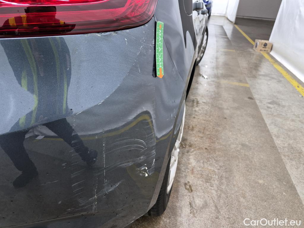  Renault  Megane RENAULT Mégane Berline / 2015 / 5P / Berline Business Blue dCi 115 #35