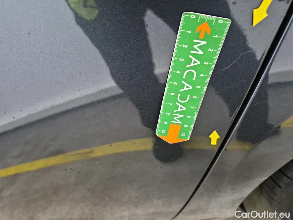  Renault  Megane RENAULT Mégane Berline / 2015 / 5P / Berline Business Blue dCi 115 #68