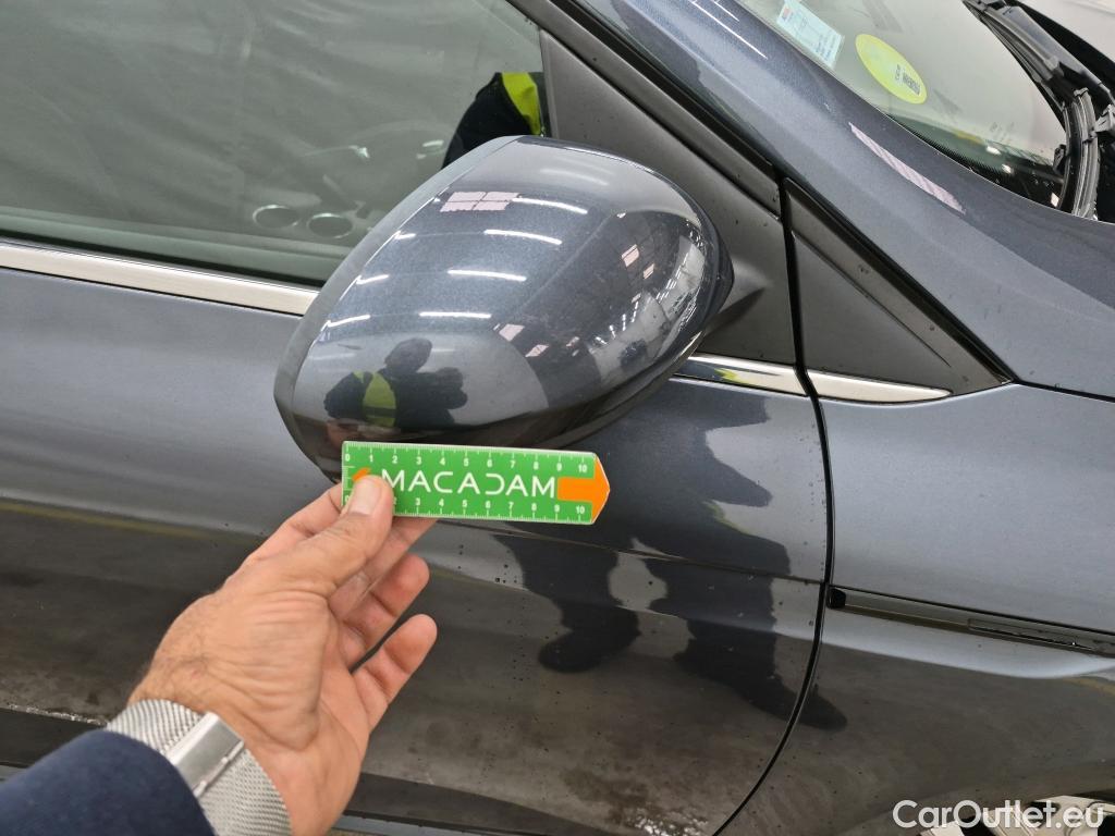  Renault  Megane RENAULT Mégane Berline / 2015 / 5P / Berline Business Blue dCi 115 #73