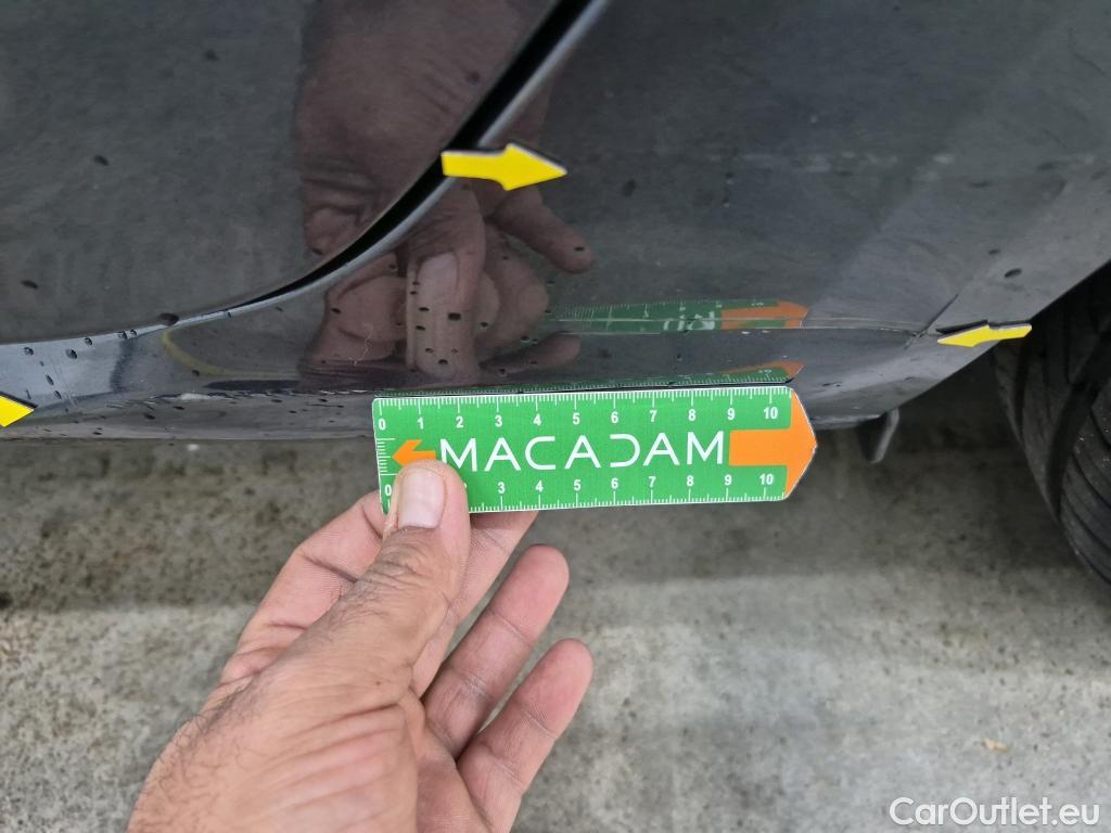  Renault  Megane RENAULT Mégane Berline / 2015 / 5P / Berline Business Blue dCi 115 #10