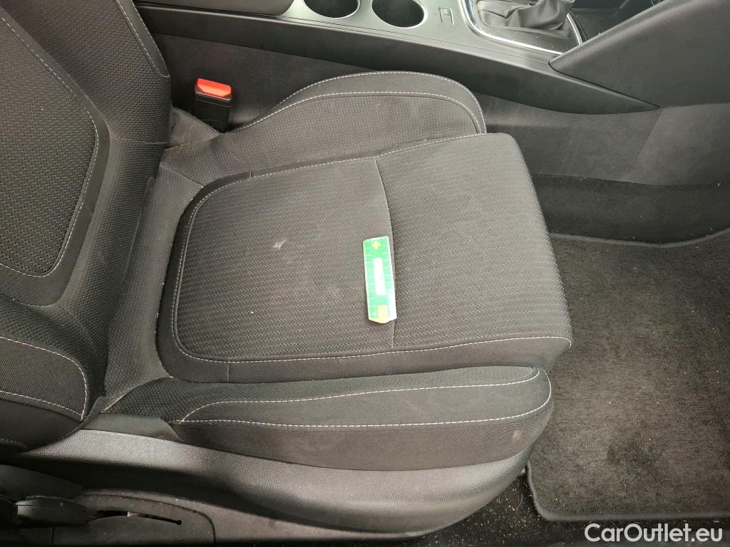  Renault  Megane  IV Estate Business 1.5 dCi 115CV BVA7 E6d #24