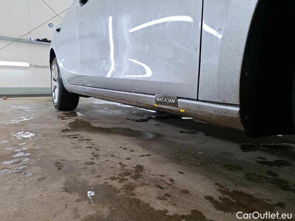  Seat  Leon SEAT  Sportstourer / 2020 / 5P / Break 2.0 TDI 150 DSG S&S Style Business #1