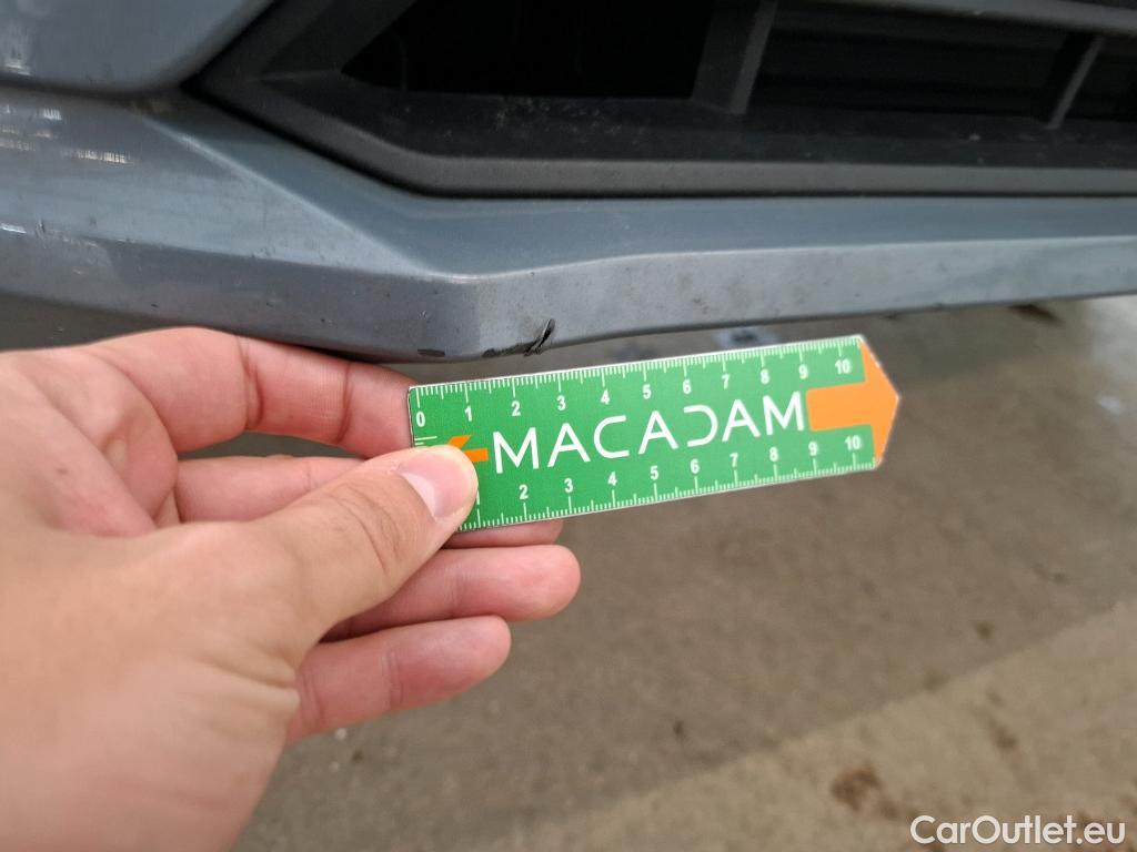  Volvo  XC60 VOLVO  5p SUV B4 AWD 197 Geartro 8 Momentum #9