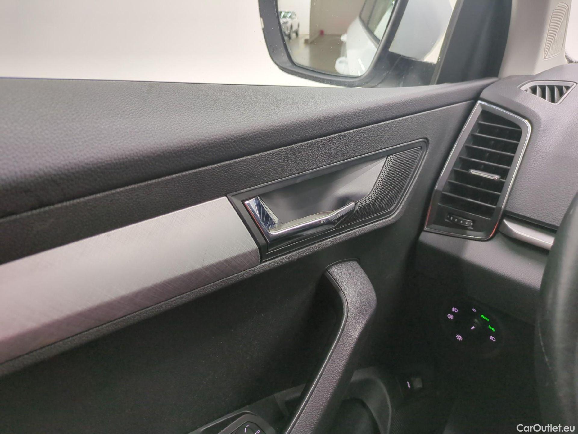  Skoda  Karoq SKODA  / 2022 / 5P / SUV 1.5 TSI 150ch ACT DSG7 Business #35