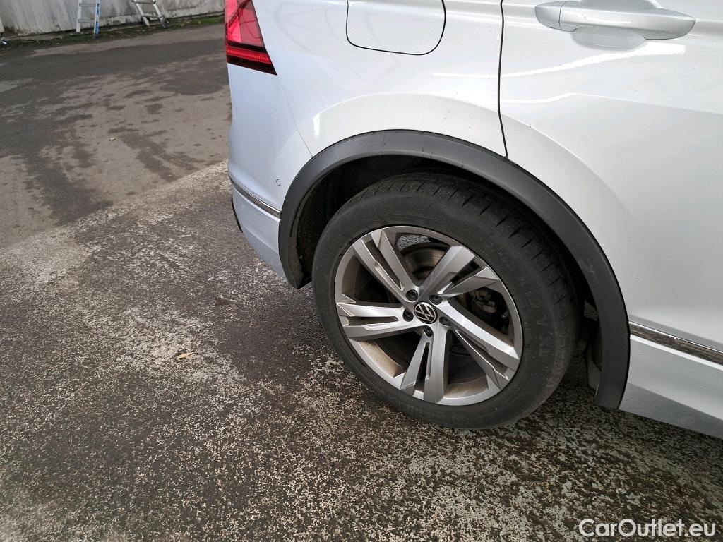  Volkswagen  Tiguan VOLKSWAGEN  / 2020 / 5P / SUV 2.0 TDI 150 DSG7 R-Line #12