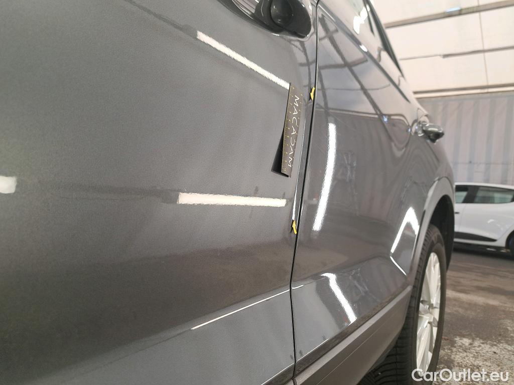  Volkswagen  T-ROC VOLKSWAGEN  / 2017 / 5P / SUV 1.0 TSI 115 LOUNGE BUSINESS #2