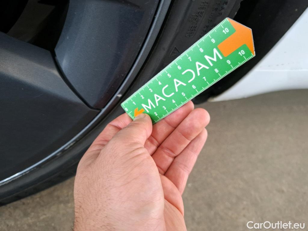  Tesla  Model 3 TESLA  / 2018 / 4P / Berline Grande Autonomie Dual Motor AWD #8