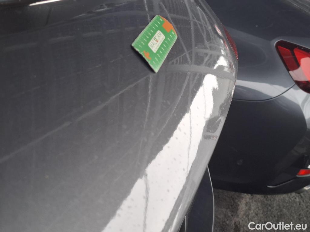  Volkswagen  T-ROC VOLKSWAGEN  / 2017 / 5P / SUV 2.0 TDI 150 LOUNGE BUSINESS DSG7 #28