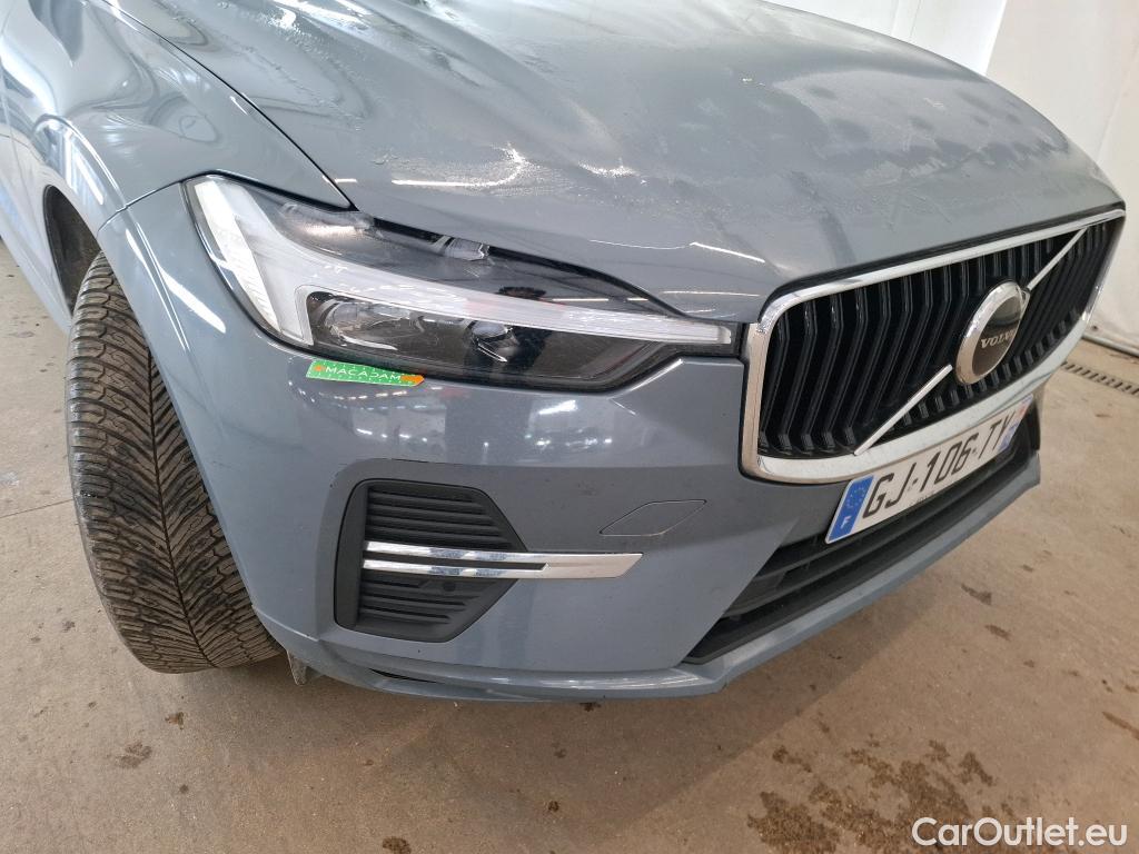  Volvo  XC60 VOLVO  5p SUV B4 AWD 197 Geartro 8 Momentum #5