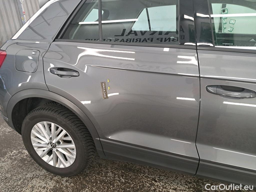  Volkswagen  T-ROC VOLKSWAGEN  / 2017 / 5P / SUV 1.0 TSI 115 LOUNGE BUSINESS #16