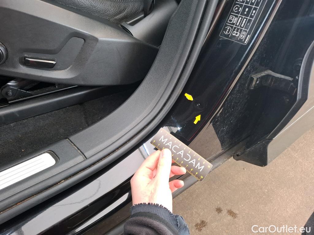  Volvo  XC60 VOLVO  / 2021 / 5P / SUV B4 197 Geartro Momentum Business #9