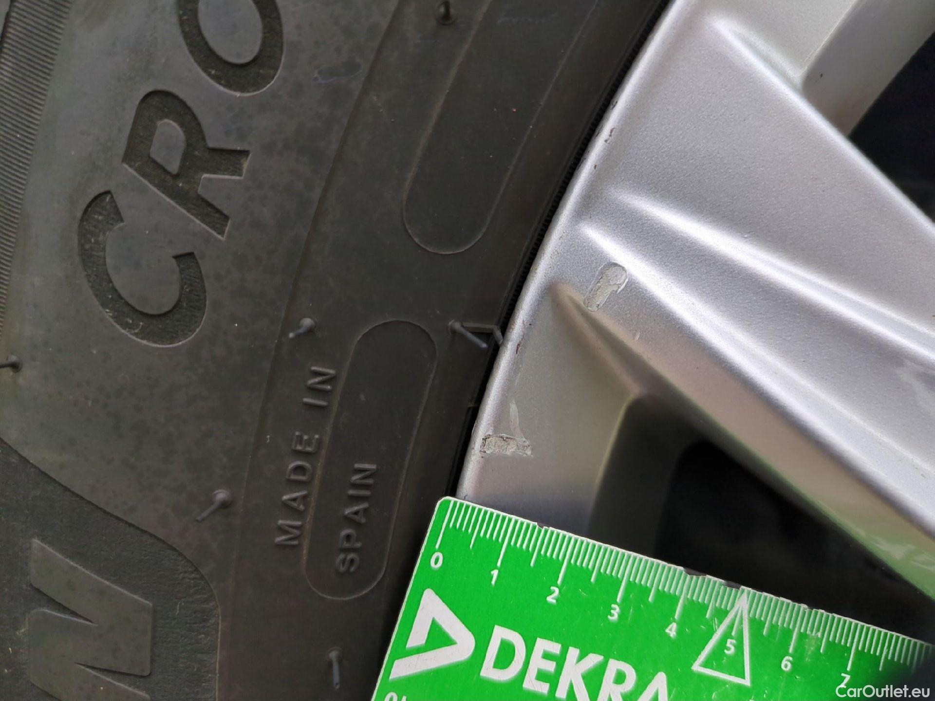  Volkswagen  Tiguan VOLKSWAGEN  Allspace / 2017 / 5P / SUV 2.0 TDI 150 BMV6 Carat #38