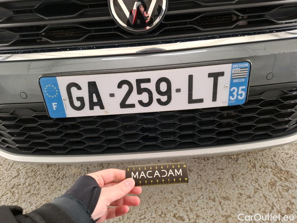  Volkswagen  T-ROC VOLKSWAGEN  / 2017 / 5P / SUV 2.0 TDI 150 LOUNGE BUSINESS DSG7 #4