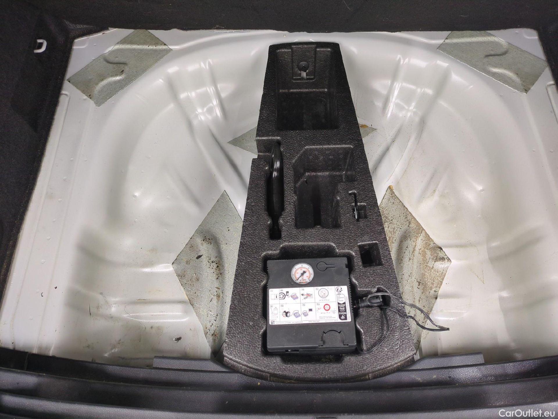  Skoda  Karoq SKODA  / 2022 / 5P / SUV 1.5 TSI 150ch ACT DSG7 Business #5