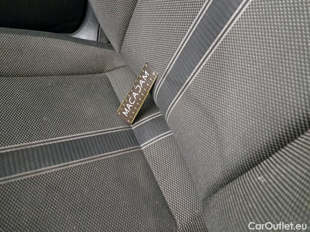  Volkswagen  T-ROC VOLKSWAGEN  / 2017 / 5P / SUV 1.0 TSI 115 LOUNGE BUSINESS #19