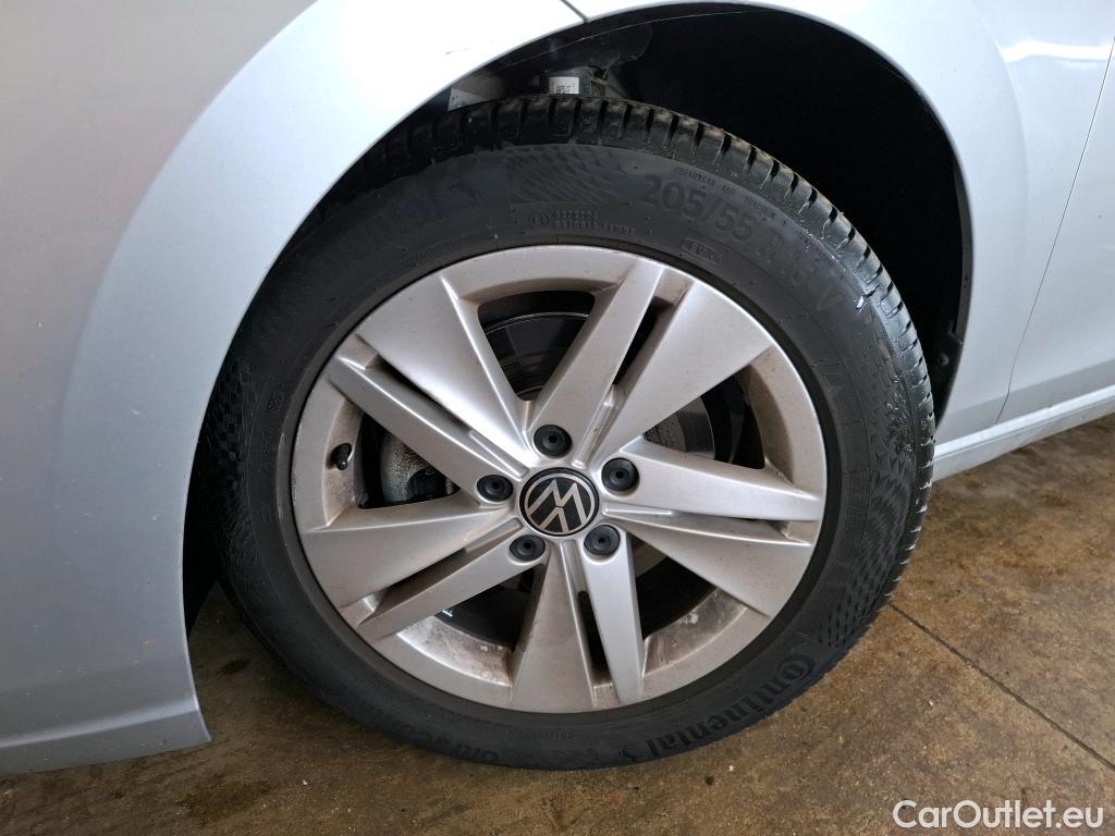  Volkswagen  Golf  VOLKSWAGEN / 2020 / 5P / Berline 1.0 eTSI OPF 110 DSG7 Life Business #6