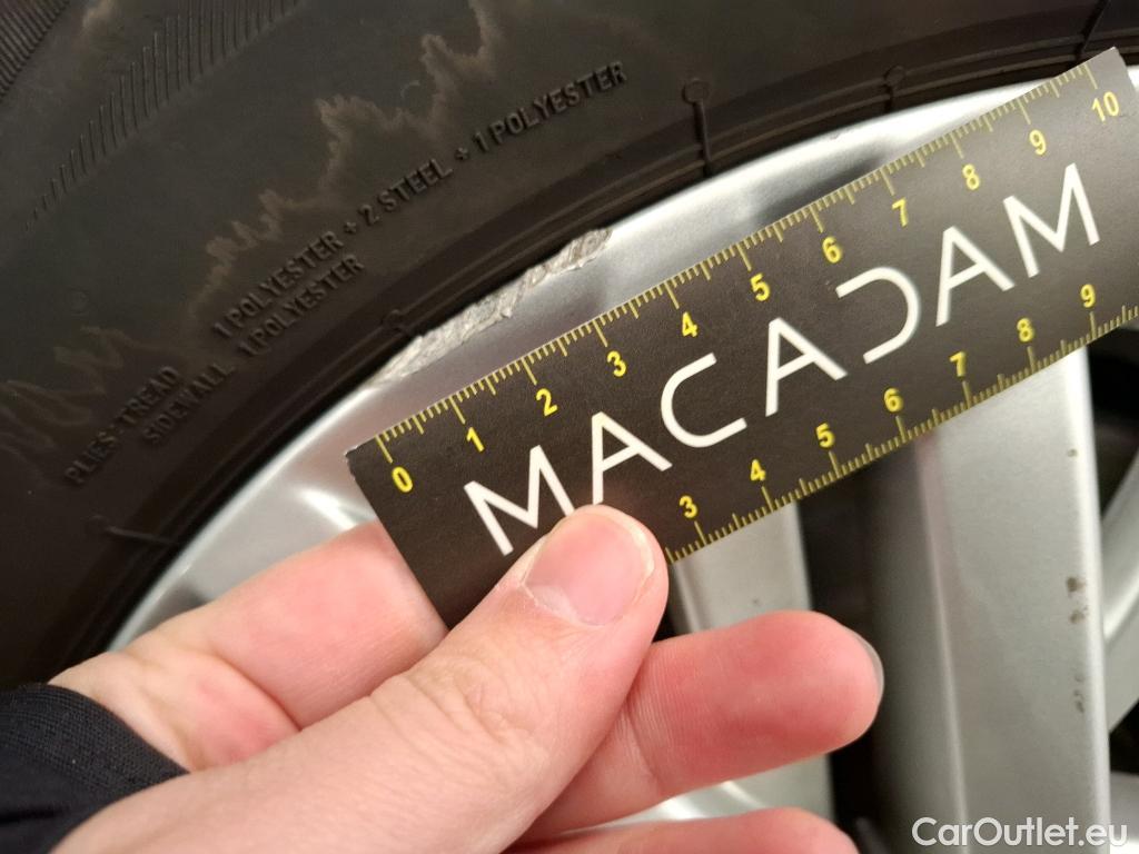  Volkswagen  T-ROC VOLKSWAGEN  / 2017 / 5P / SUV 2.0 TDI 150 LOUNGE BUSINESS DSG7 #3