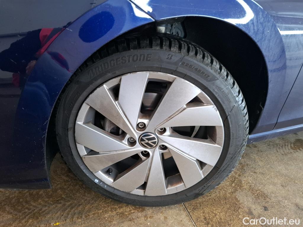  Volkswagen  Golf  VIII Berline Style 1st 2.0 TDI 150CV BVA7 E6d #11