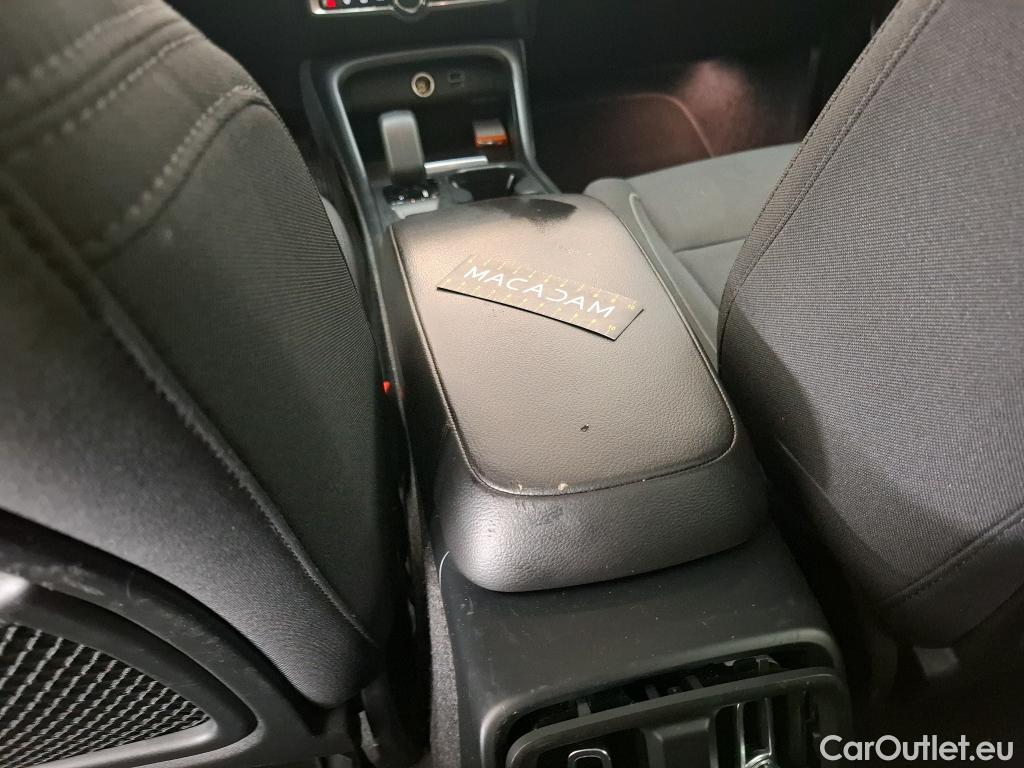  Volvo  XC 40 VOLVO XC40 / 2017 / 5P / SUV Recharge T5 262 DCT7 Inscription Busi #26