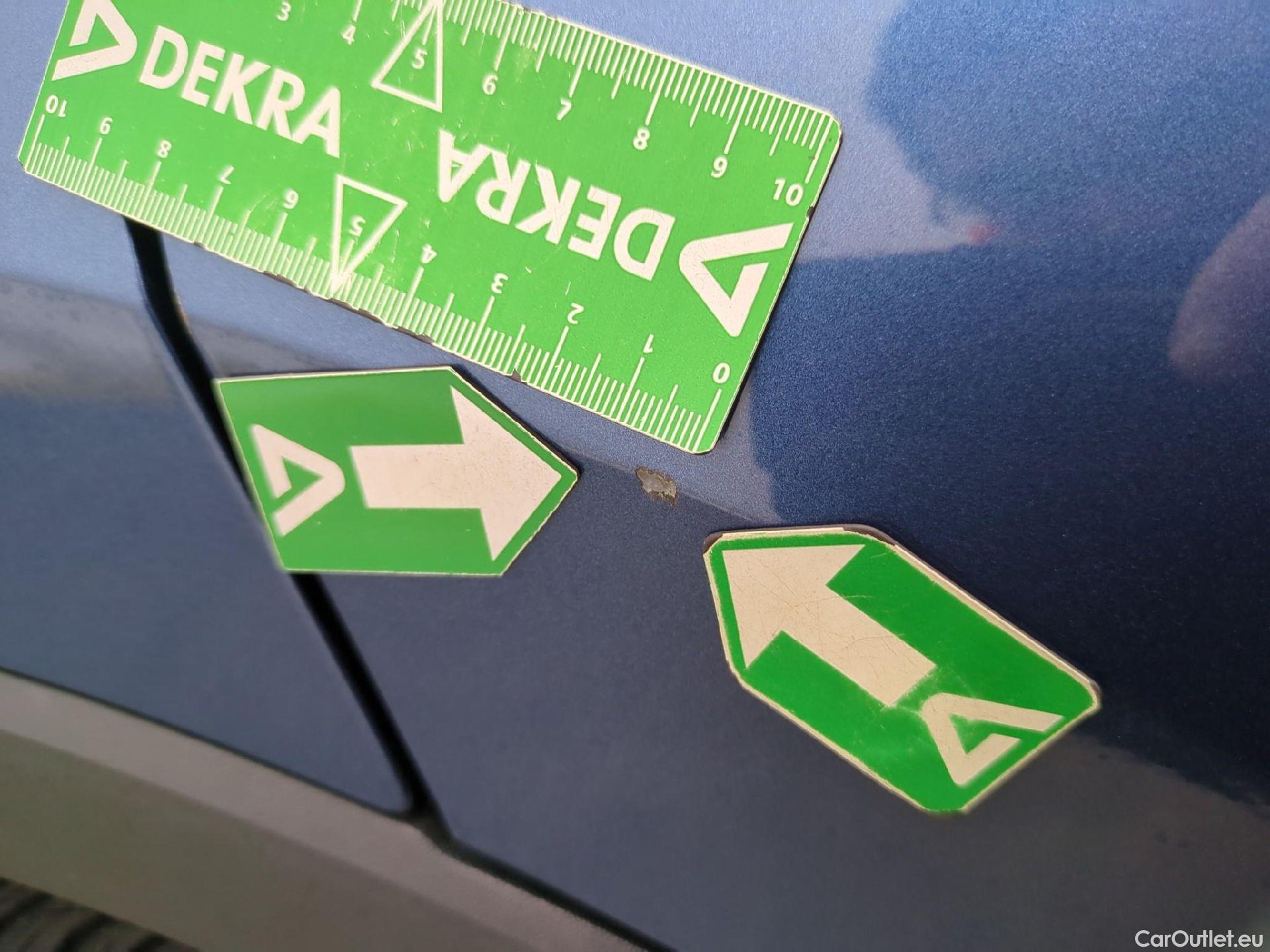  Volkswagen  Tiguan VOLKSWAGEN  Allspace / 2017 / 5P / SUV 2.0 TDI 150 BMV6 Carat #28