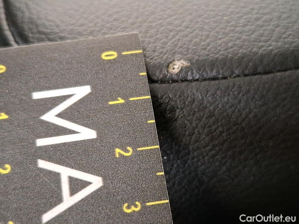  Volvo  XC 40 VOLVO XC40 / 2017 / 5P / SUV Recharge T5 262 DCT7 Inscription Busi #29