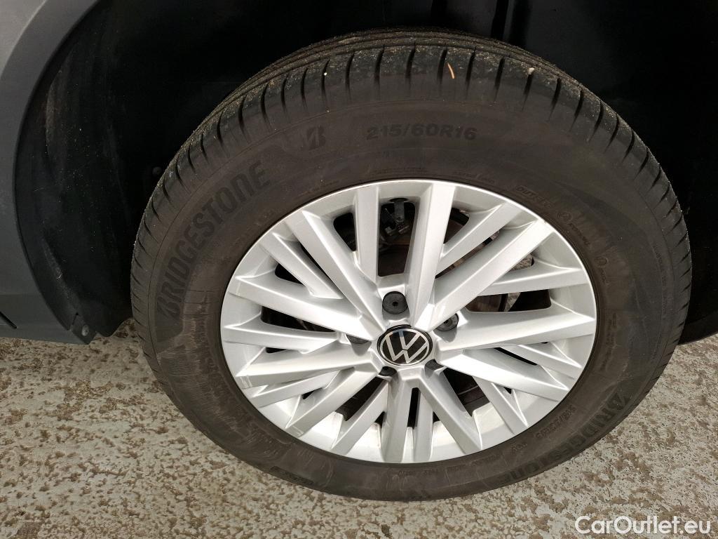  Volkswagen  T-ROC VOLKSWAGEN  / 2017 / 5P / SUV 2.0 TDI 150 LOUNGE BUSINESS DSG7 #11