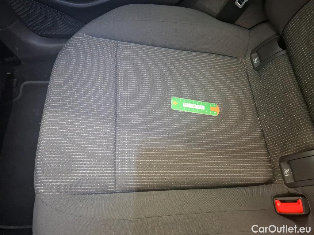  Volkswagen  Golf  VIII Berline 2.0 TDI 115CV BVA7 E6d #17