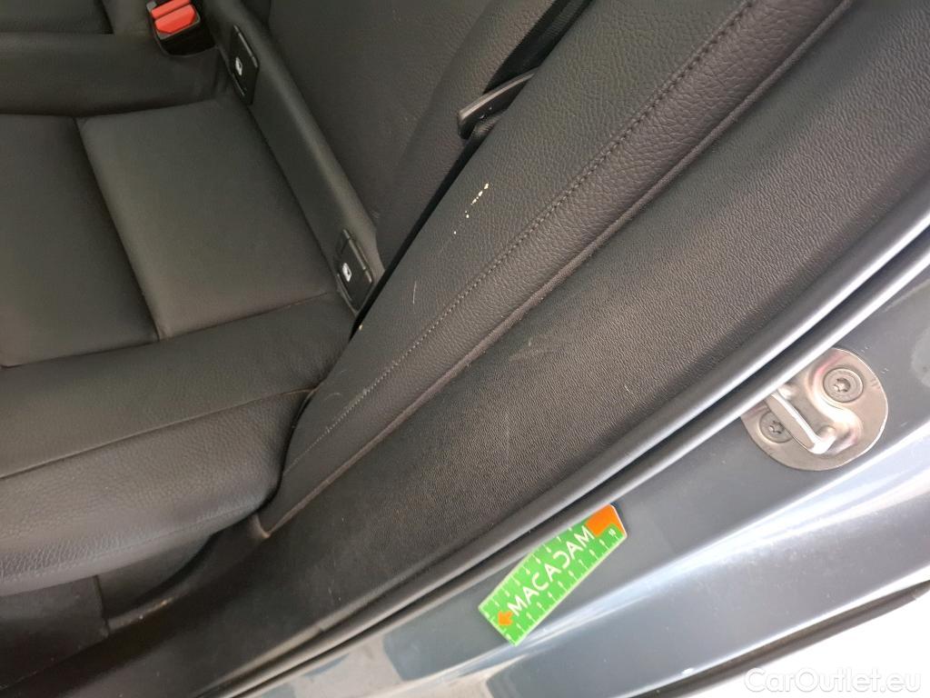  Volvo  XC60 VOLVO  5p SUV B4 AWD 197 Geartro 8 Momentum #15