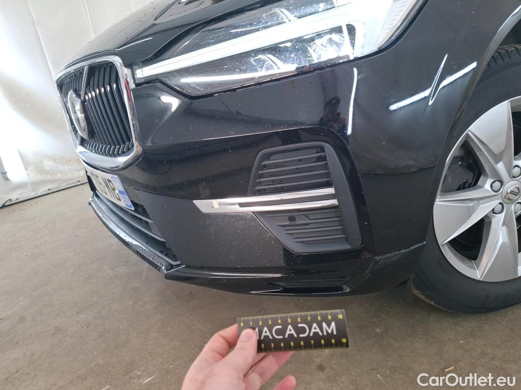  Volvo  XC60 VOLVO  / 2021 / 5P / SUV B4 197 Geartro Momentum Business #3