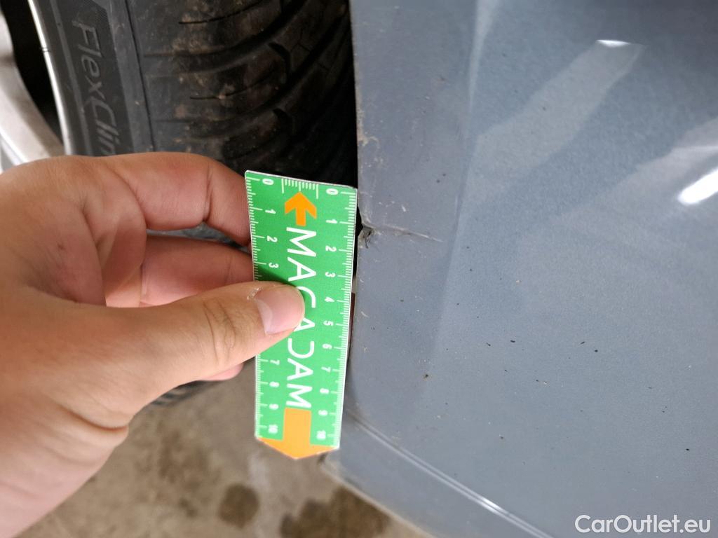  Volvo  XC60 VOLVO  5p SUV B4 AWD 197 Geartro 8 Momentum #12