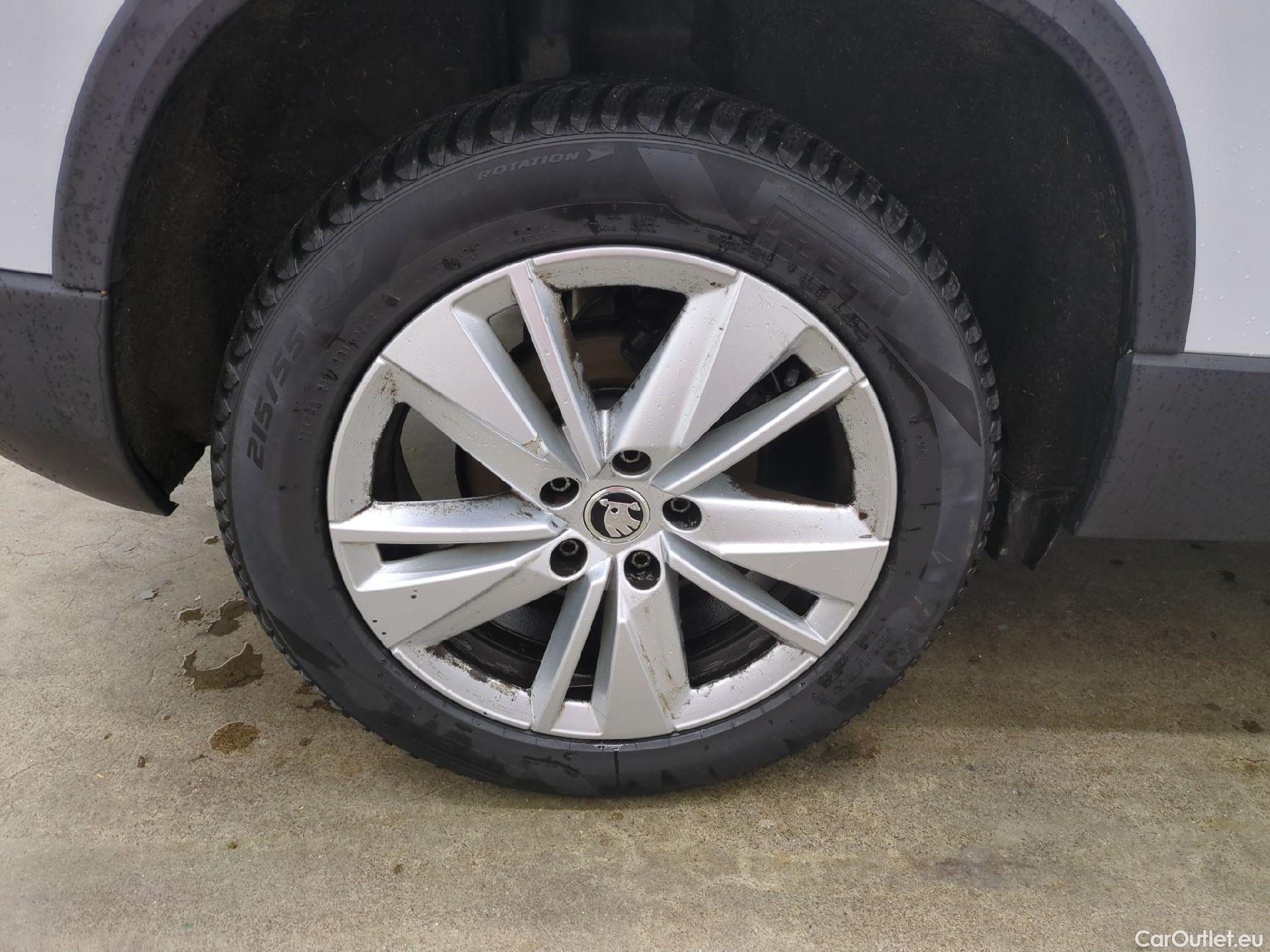  Skoda  Karoq SKODA  / 2022 / 5P / SUV 1.5 TSI 150ch ACT DSG7 Business #9