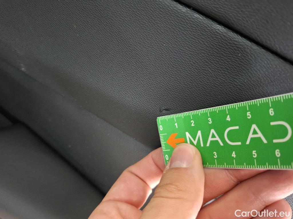  Volvo  XC60 VOLVO  5p SUV B4 AWD 197 Geartro 8 Momentum #18