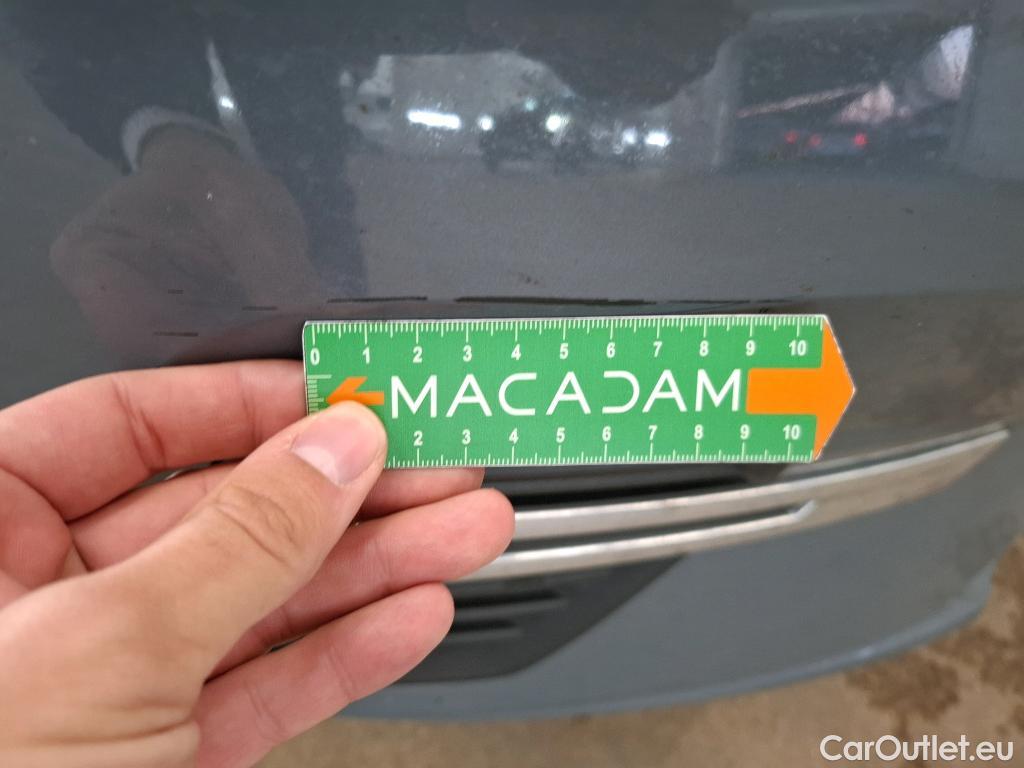  Volvo  XC60 VOLVO  5p SUV B4 AWD 197 Geartro 8 Momentum #6