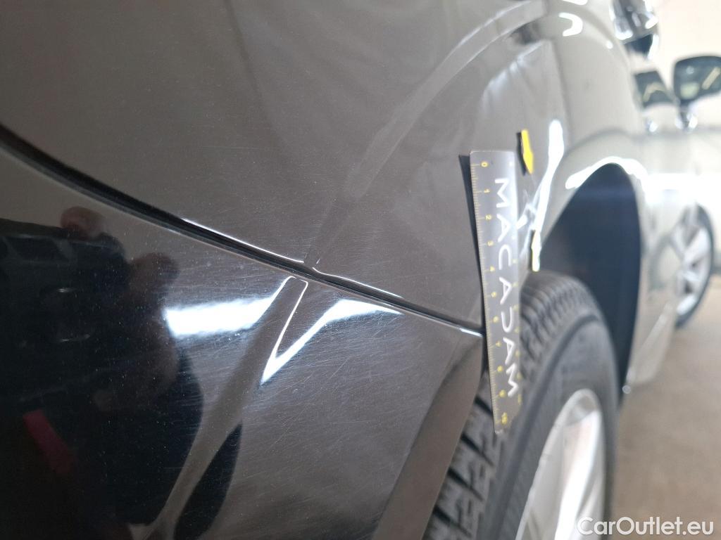  Volvo  XC60 VOLVO  / 2021 / 5P / SUV B4 197 Geartro Momentum Business #12