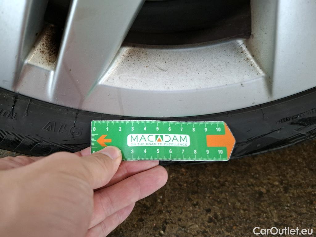  Volkswagen  Golf  VOLKSWAGEN / 2020 / 5P / Berline 1.0 eTSI OPF 110 DSG7 Life Business #13