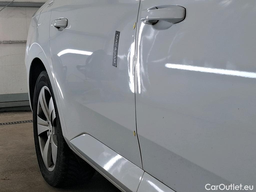  Skoda  Superb  Berline Business 2.0 TDI 150CV BVA7 E6d #8