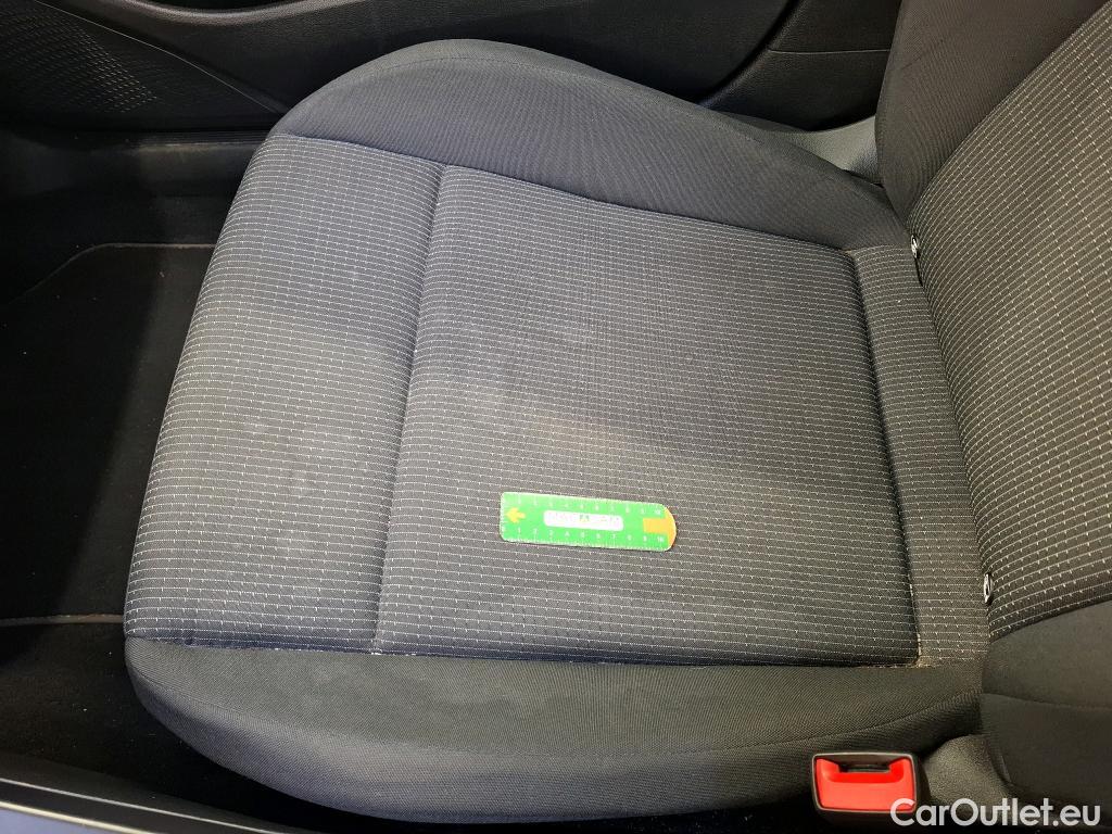  Volkswagen  Golf  VIII Berline 2.0 TDI 115CV BVA7 E6d #16