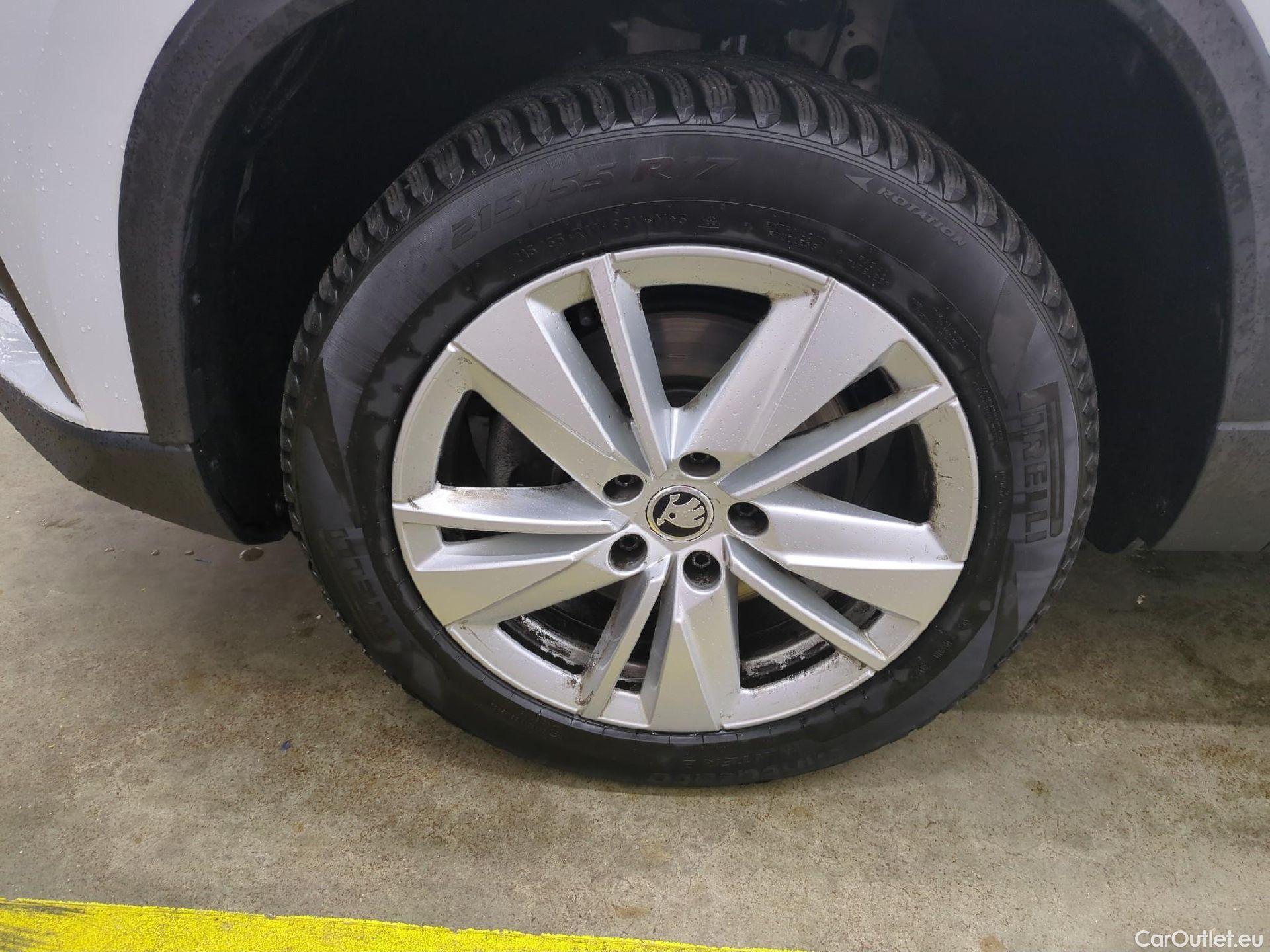  Skoda  Karoq SKODA  / 2022 / 5P / SUV 1.5 TSI 150ch ACT DSG7 Business #1