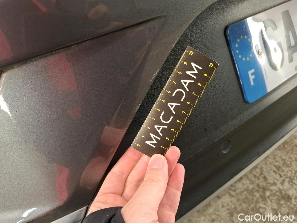  Volkswagen  T-ROC VOLKSWAGEN  / 2017 / 5P / SUV 2.0 TDI 150 LOUNGE BUSINESS DSG7 #31