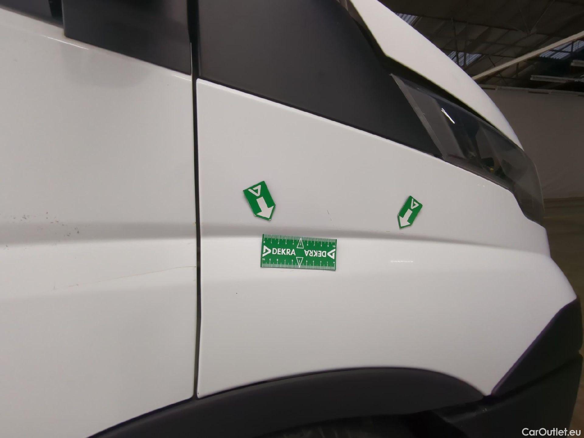  Iveco  Daily IVECO  VU 4p Fourgon 2.3 35S16 V11 H2 3520 #20