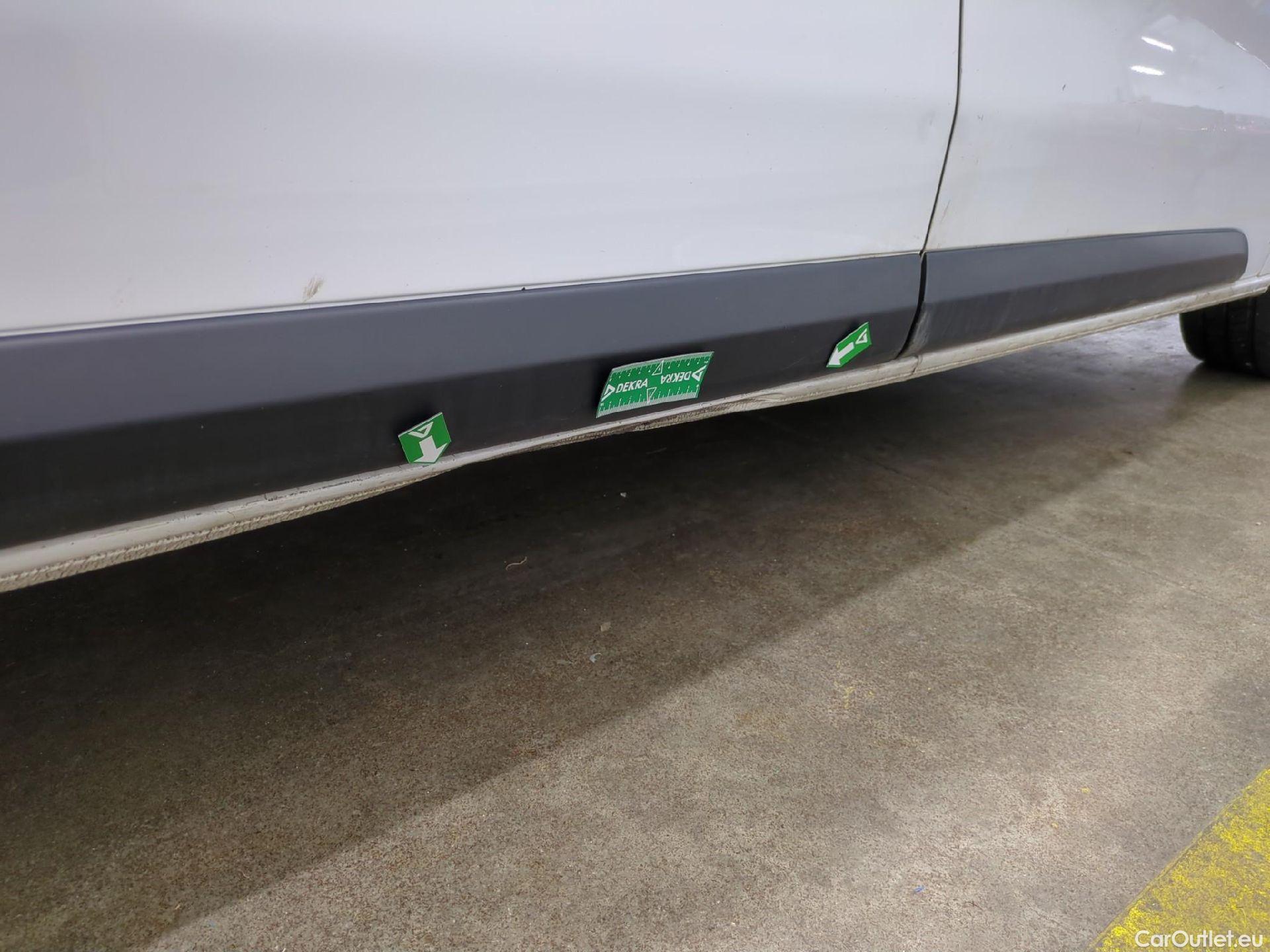  Citroen  Jumpy  Fourgon Club M 2.0 BlueHDi 120CV BVM6 E6dT #15