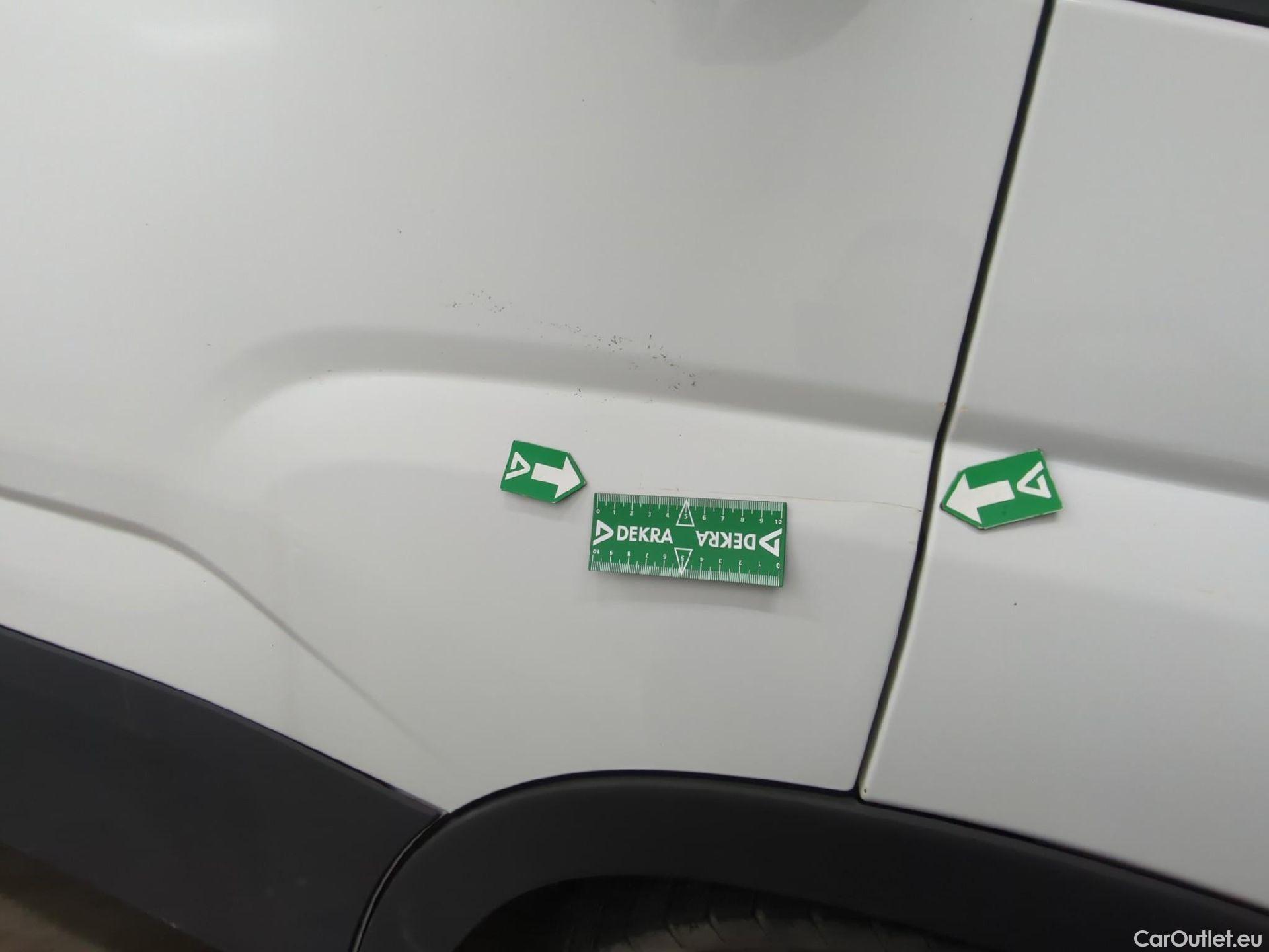  Iveco  Daily IVECO  VU 4p Fourgon 2.3 35S16 V11 H2 3520 #17