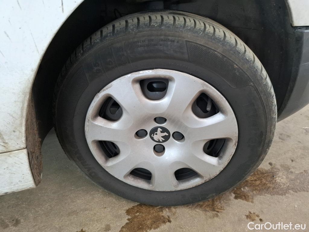  Peugeot  Partner  L1 Premium Pack 1.6 HDi 100CV BVM5 E6 #25