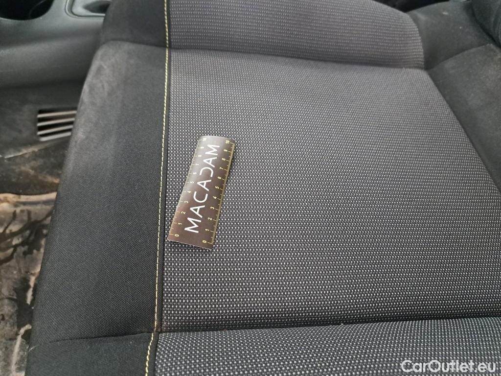  Citroen  C3 CITROEN  Société  2016  5P  Berline BlueHDi 100  BVM Feel #25